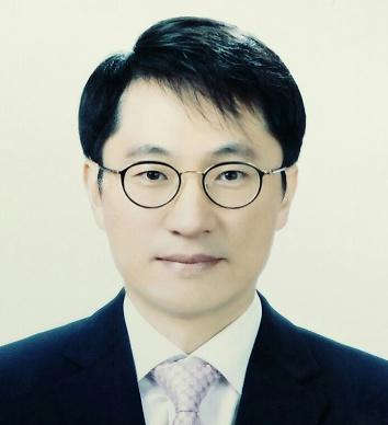 김현욱 교수 이미지